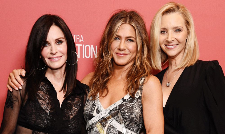 Lisa Kudrow - dezvaluiri despre filmarile serialului „Friends”! Actrita a recunoscut ca trait emotii „ingrozitoare” din cauza colegelor sale de platou: „Era atat de neplacut”