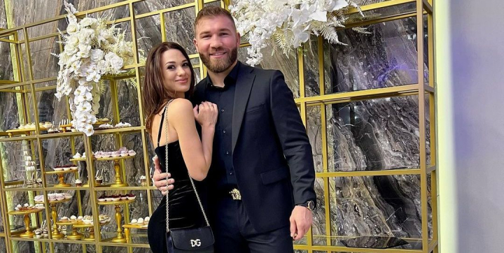 De ziua sa de nastere a ajuns la Las Vegas impreuna cu sotia! Vezi cum si-a sarbatorit in acest an aniversarea luptatorul Ion Cutelaba - FOTO De ziua sa de nastere a ajuns la Las Vegas impreuna cu sotia! Vezi cum si-a sarbatorit in acest an aniversarea luptatorul Ion Cutelaba - FOTO