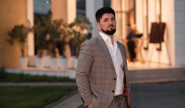 Dupa o pauza de trei ani, Vasile Macovei lanseaza o noua piesa! Vezi cat de bine suna aceasta, dar si ce videoclip oficial are - VIDEO Dupa o pauza de trei ani, Vasile Macovei lanseaza o noua piesa! Vezi cat de bine suna aceasta, dar si ce videoclip oficial are - VIDEO