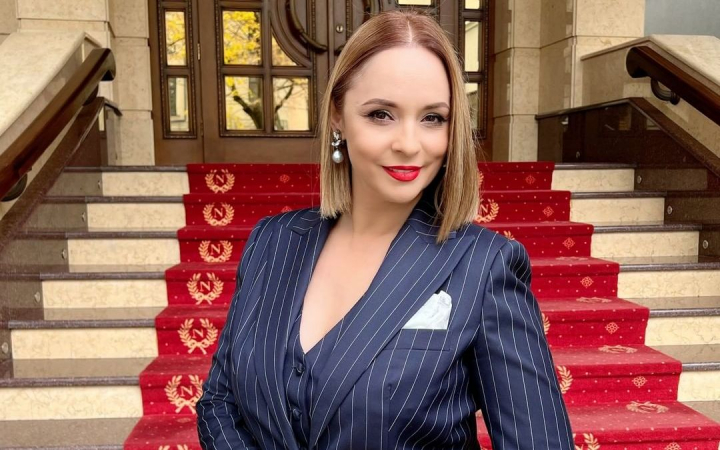 Andreea Marin dezvaluie secretul siluetei sale. Cum a scapat vedeta de kilogramele in plus: „Pot renunta la orice”
Andreea Marin dezvaluie secretul siluetei sale. Cum a scapat vedeta de kilogramele in plus: „Pot renunta la orice”