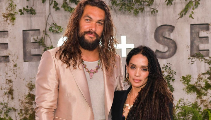 Jason Momoa, cadou inedit pentru Lisa Bonet in prag de sarbatori. Actorul i-a livrat fostei sale sotii un brad de Craciun - FOTO
