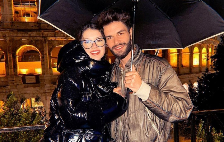 Cleopatra Stratan si Edward Sanda au adunat toata familia de Craciun! Vezi imaginile pe care le-au publicat Cleopatra Stratan si Edward Sanda au adunat toata familia de Craciun! Vezi imaginile pe care le-au publicat