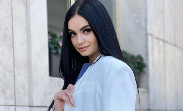 De sarbatori, sa fim mai buni! Bloggerita Anya Tapes a ajutat cateva familii nevoiase de Craciun: „Ca duc un astfel de trai poate ca nu este nici vina lor” - FOTO/VIDEO De sarbatori, sa fim mai buni! Bloggerita Anya Tapes a ajutat cateva familii nevoiase de Craciun: „Ca duc un astfel de trai poate ca nu este nici vina lor” - FOTO/VIDEO