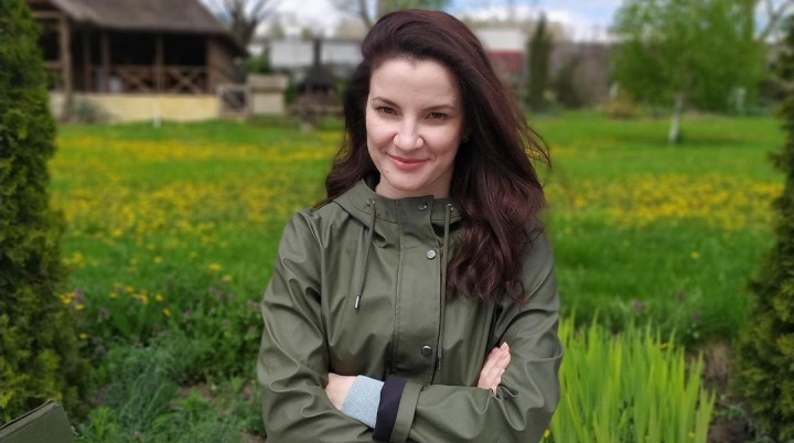 Te confrunti cu o cadere severa a parului? Endocrinologul Tatiana Ambros iti explica care pot fi cele mai frecvente cauze ale acestei afectiuni - VIDEO Te confrunti cu o cadere severa a parului? Endocrinologul Tatiana Ambros iti explica care pot fi cele mai frecvente cauze ale acestei afectiuni - VIDEO