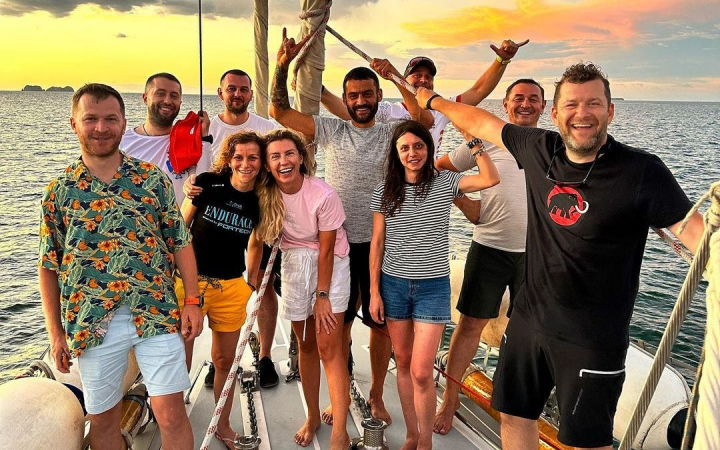 Au fost la peste 12 mii de kilometri de casa in largul Oceanului Pacific! Afla de la aventurierii Dan Untura, Iulian Cretu, dar si Olga Tapordei prin ce provocari au trecut: „Riscuri in larg sunt multe, dar noi am mers cu un capitan care a avut experienta” - VIDEO