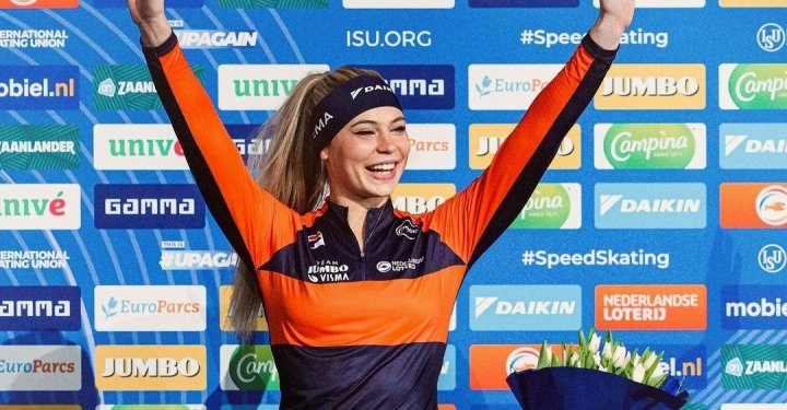 „Cea mai frumoasa patinatoare din lume” a dezvaluit secretul ultimei mari lovituri din cariera: „Grasimea in plus” „Cea mai frumoasa patinatoare din lume” a dezvaluit secretul ultimei mari lovituri din cariera: „Grasimea in plus”