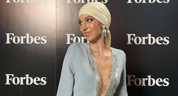 O influencerita de doar 20 de ani s-a stins din viata. Povestea Elenei Huelva care a luptat cu o boala nemiloasa O influencerita de doar 20 de ani s-a stins din viata. Povestea Elenei Huelva care a luptat cu o boala nemiloasa