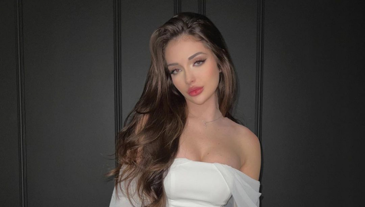 Andreea Bostanica - criticata dur de catre internauti! Vezi ce a publicat bloggerita pe contul sau de Instagram: „E prea de tot...” - FOTO Andreea Bostanica - criticata dur de catre internauti! Vezi ce a publicat bloggerita pe contul sau de Instagram: „E prea de tot...” - FOTO