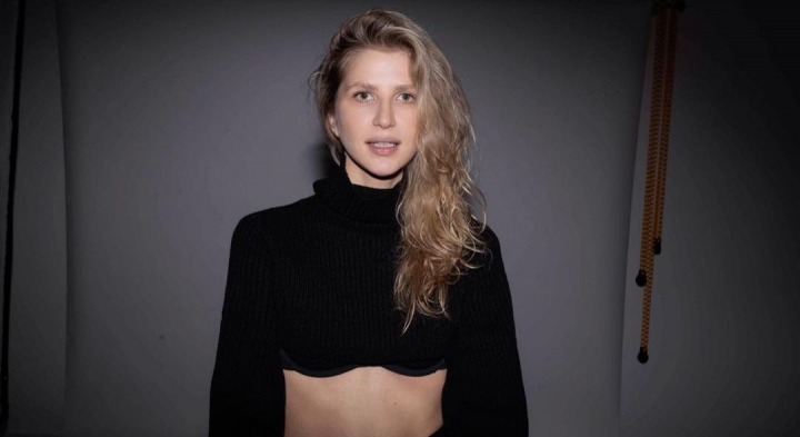 Dara - imagine rara alaturi de iubitul sau! Interpreta se distreaza de minune pe insula Bali alaturi de el: „In premiera asa poza...” - FOTO Dara - imagine rara alaturi de iubitul sau! Interpreta se distreaza de minune pe insula Bali alaturi de el: „In premiera asa poza...” - FOTO