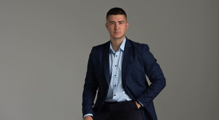 Cristian Cebotari - total dezamagit de tatal sau! Ce povesteste bloggerul dupa ce l-a vizitat: „Cand copilul tau vine la tine esti gata si acum sa-ti stergi picioarele...” - VIDEO