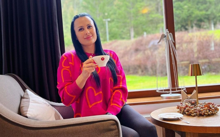 Ina Terescenco si-a uimit urmaritorii virtuali cu o noua schimbare de look! Cum a aparut bloggerita pe retelele sociale - FOTO