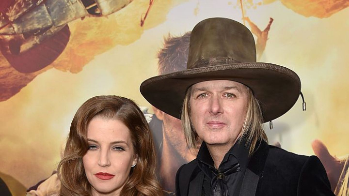 Lupta apriga pentru custodia gemenelor Lisei Marie Presley. Cu cine se bate tatal fetelor in instanta