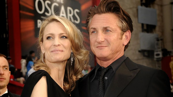 Fostii soti Sean Penn si Robin Wright, fotografiati impreuna in public dupa ani de zile. Amandoi au divortat recent de partenerii lor - FOTO Fostii soti Sean Penn si Robin Wright, fotografiati impreuna in public dupa ani de zile. Amandoi au divortat recent de partenerii lor - FOTO