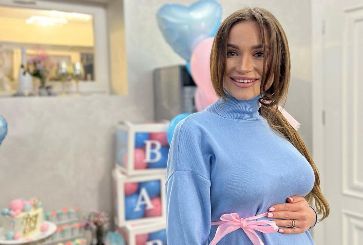 E fata sau baiat? Petronela Timercan si sotul sau au aflat sexul viitorului lor copil. Vezi ce petrecere deosebita a organizat nutritionista - FOTO