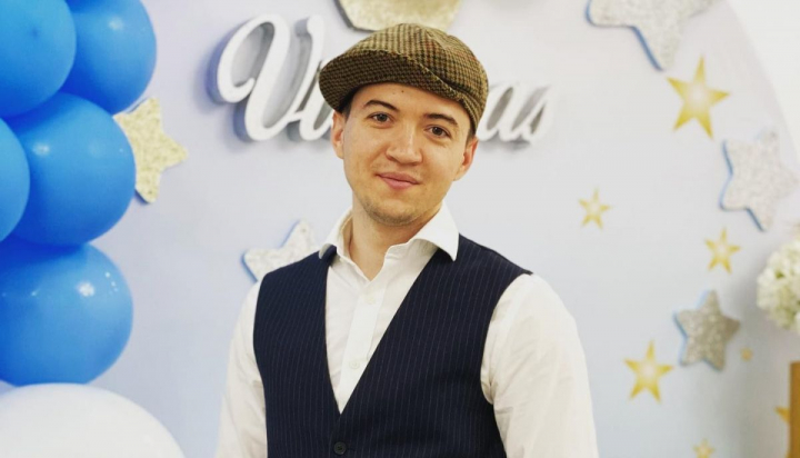 Va lansa in curand un nou videoclip! Valentin Nica - interpretul hitului „Un Pahar Cu Vin” a oferit detalii despre noul sau proiect muzical, dar si despre secretul succesului sau - VIDEO Va lansa in curand un nou videoclip! Valentin Nica - interpretul hitului „Un Pahar Cu Vin” a oferit detalii despre noul sau proiect muzical, dar si despre secretul succesului sau - VIDEO