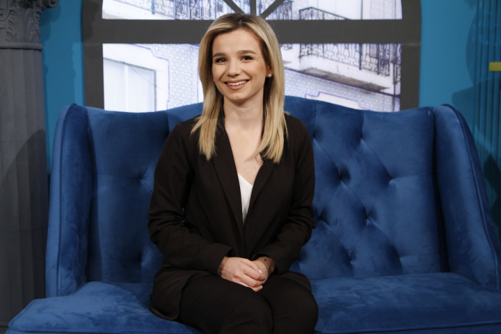 Cum Daniela Andreev se detaseaza de stirile care o afecteaza emotional. Vezi ce a povestit prezentatoarea: „Ajungeam acasa si din senin imi venea foarte tare sa plang si iata asa ma descarcam” - VIDEO Cum Daniela Andreev se detaseaza de stirile care o afecteaza emotional. Vezi ce a povestit prezentatoarea: „Ajungeam acasa si din senin imi venea foarte tare sa plang si iata asa ma descarcam” - VIDEO