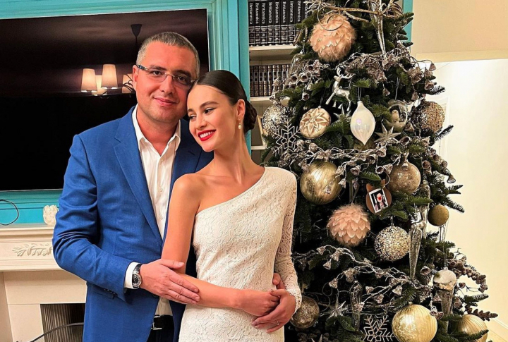 Nina Cretu da totul din casa! „A zis sa-l invit la hram la Negureni...” - FOTO Nina Cretu da totul din casa! „A zis sa-l invit la hram la Negureni...” - FOTO