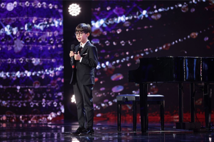 Milan Ilici a uimit jurati de la Romanii au Talent la doar 10 ani: „Mi se pare incredibil” - VIDEO Milan Ilici a uimit jurati de la Romanii au Talent la doar 10 ani: „Mi se pare incredibil” - VIDEO