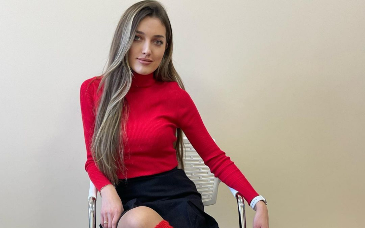 Activeaza in domeniul justitiei, iar in timpul liber face muzica. Afla de ce interpreta Victoria Pirau nu renunta la job-ul ei de baza: „Scriu si filmez dupa programul de munca” - VIDEO Activeaza in domeniul justitiei, iar in timpul liber face muzica. Afla de ce interpreta Victoria Pirau nu renunta la job-ul ei de baza: „Scriu si filmez dupa programul de munca” - VIDEO