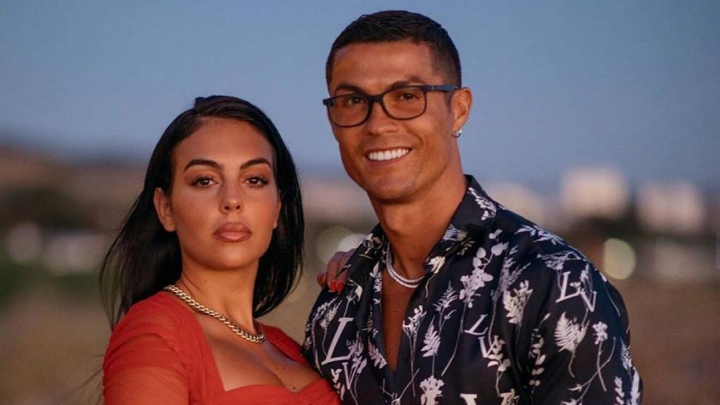 Cristiano Ronaldo nu-i perfect! Georgina a dezvaluit care este marele defect pe care il are superstarul portughez Cristiano Ronaldo nu-i perfect! Georgina a dezvaluit care este marele defect pe care il are superstarul portughez