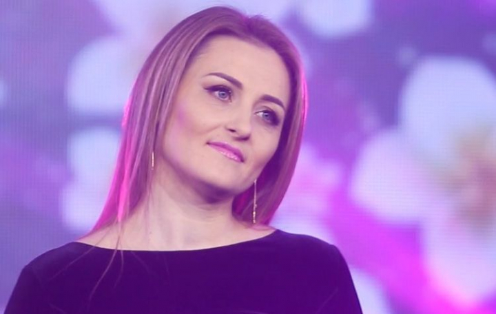 O premiera de suflet! Larisa Harea a lansat o piesa impreuna cu o textiera cunoscuta de la noi: „Interpretii sunt ca si actorii. Ei trebuie sa cante nu neaparat ce traiesc” - VIDEO