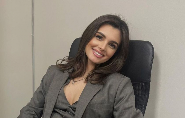 Cum sa-ti imbunatatesti vorbirea? Antrenoarea de dictie, Doina Chiorescu, iti spune care sunt cele mai frecvente greseli de pronuntie: „Lenea de a deschide si de a pune in miscare gura, ne face sa avem o vorbire defectuoasa” - VIDEO Cum sa-ti imbunatatesti vorbirea? Antrenoarea de dictie, Doina Chiorescu, iti spune care sunt cele mai frecvente greseli de pronuntie: „Lenea de a deschide si de a pune in miscare gura, ne face sa avem o vorbire defectuoasa” - VIDEO