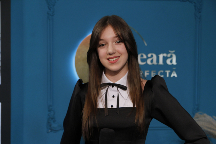 Face canto de la 7 ani si vrea sa devina o interpreta de succes! Afla povestea Ilincai Chiriac, fata care uimeste cu vocea sa fermecatoare - VIDEO