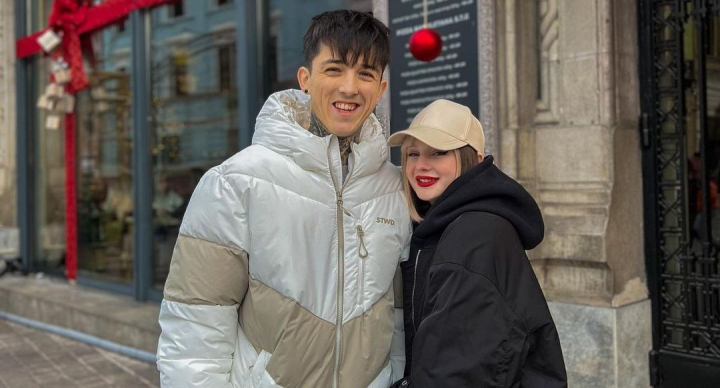 De ziua de nastere a fostului sot, i-a dedicat acestuia o poezie! Vezi cat de emotionante sunt versurile pe care le-a compus Daniela Costetchi: „Te-as suna, dar sincer, simt un nod in gat” - VIDEO De ziua de nastere a fostului sot, i-a dedicat acestuia o poezie! Vezi cat de emotionante sunt versurile pe care le-a compus Daniela Costetchi: „Te-as suna, dar sincer, simt un nod in gat” - VIDEO