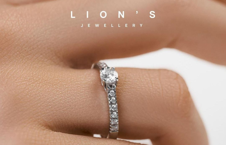 Bijuteriile, cele mai bune prietene ale femeilor! Daca nu stii ce cadou sa-i oferi persoanei dragi de 8 martie, Lion's Jewellery iti vine in ajutor: „Avem reduceri de pana la 35%” - VIDEO Bijuteriile, cele mai bune prietene ale femeilor! Daca nu stii ce cadou sa-i oferi persoanei dragi de 8 martie, Lion's Jewellery iti vine in ajutor: „Avem reduceri de pana la 35%” - VIDEO