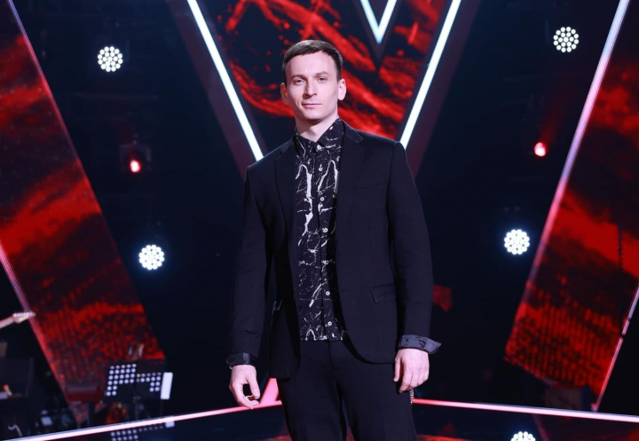 Denis Roabes, solistul The Motans, va deveni tata? Vezi imaginile in care a fost surprins alaturi de iubita lui - FOTO