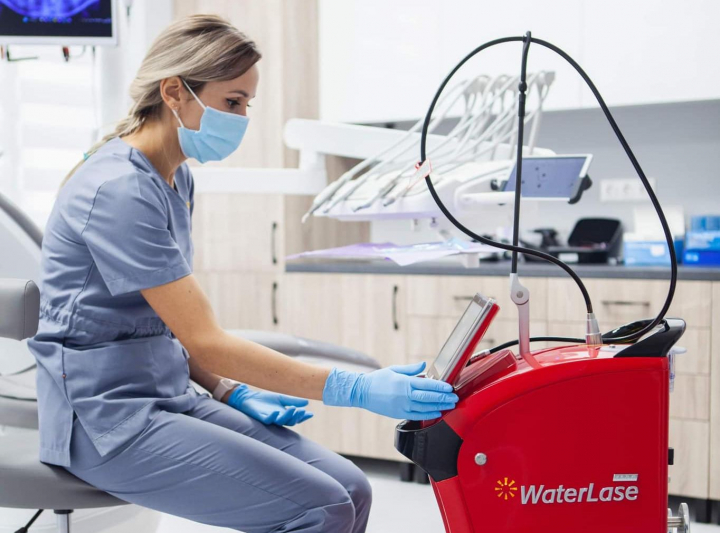 Premiera pentru tara noastra! A fost deschisa prima clinica stomatologica care ofera servicii dentare cu laser: „Despre beneficiile lui putem sa vorbim la nesfarsit” - VIDEO Premiera pentru tara noastra! A fost deschisa prima clinica stomatologica care ofera servicii dentare cu laser: „Despre beneficiile lui putem sa vorbim la nesfarsit” - VIDEO