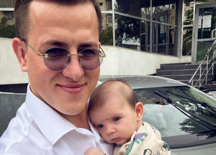 Fiul lui Patric Hanganu a implinit 9 luni! Vezi ce mesaj a scris interpretul pe pagina sa de Instagram - FOTO Fiul lui Patric Hanganu a implinit 9 luni! Vezi ce mesaj a scris interpretul pe pagina sa de Instagram - FOTO