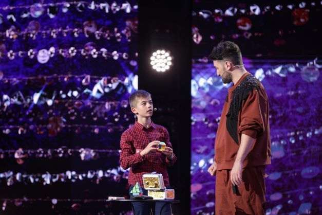 David Birtoiu, micul magician din Brezoi care l-a pacalit pe Smiley in cateva secunde la Romanii au Talent - VIDEO