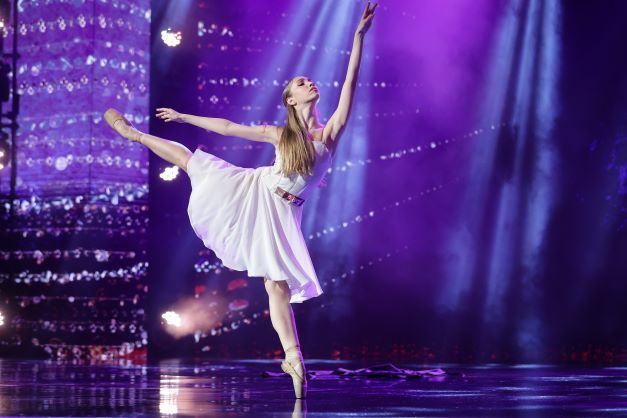 Bianca Badea,  balerina care viseaza la cele mai mari scene ale lumii si la premiul cel mare de la „Romanii au talent” - VIDEO