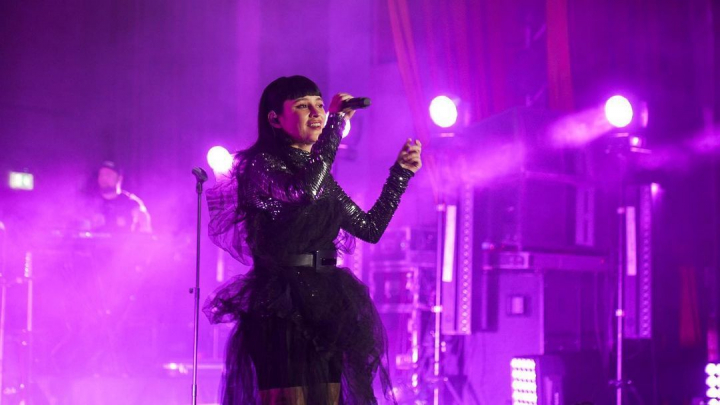 De la cine a mostenit talentul Irina Rimes? Interpreta a venit acasa cu un concert de exceptie: „Iubitul meu are de lucru, n-are ce sa se care din urma mea” - VIDEO De la cine a mostenit talentul Irina Rimes? Interpreta a venit acasa cu un concert de exceptie: „Iubitul meu are de lucru, n-are ce sa se care din urma mea” - VIDEO