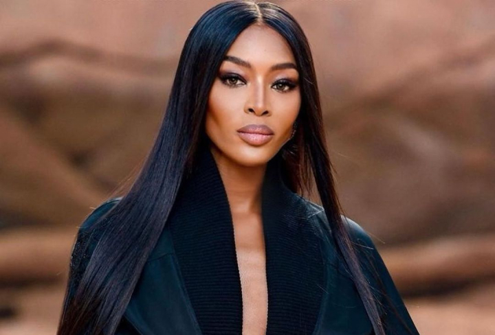 Naomi Campbell, acuzata ca si-a editat fotografiile de pe Instagram: „Cel mai prost Photoshop realizat vreodata” Naomi Campbell, acuzata ca si-a editat fotografiile de pe Instagram: „Cel mai prost Photoshop realizat vreodata”
