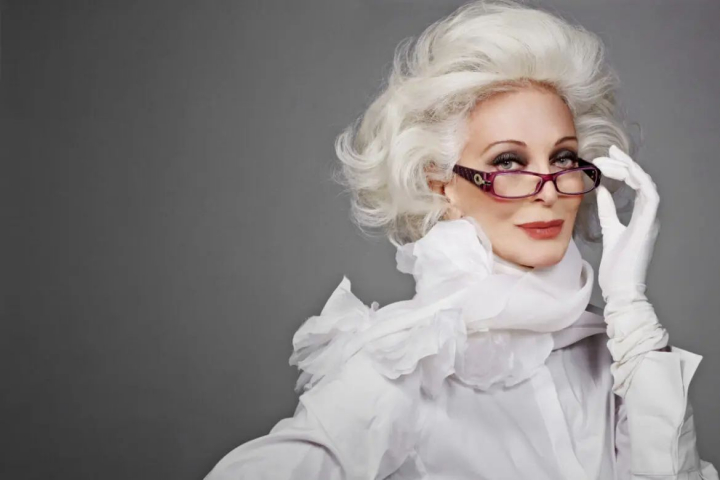 Cel mai in varsta supermodel din lume a pozat pentru coperta revistei „Vogue”. Vezi cat de bine arata Carmen Dell'Orefice la 91 de ani - FOTO Cel mai in varsta supermodel din lume a pozat pentru coperta revistei „Vogue”. Vezi cat de bine arata Carmen Dell'Orefice la 91 de ani - FOTO