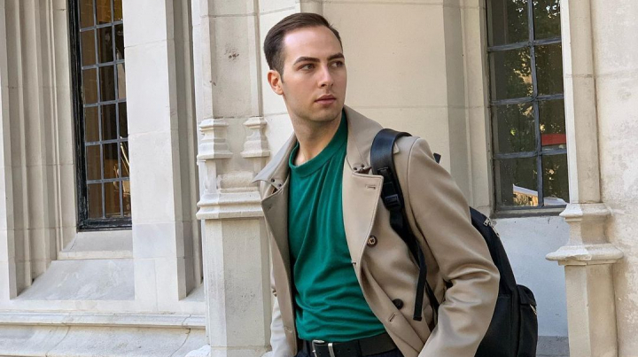 Sfaturile lui te vor ajuta sa fii in trend in aceasta primavara! Afla de la stilistul Nathaniel Kovalsky ce stofe si culori se poarta acum: „Daca aveti niste haine din anii 1970 puteti sa le scuturati praful si sa le purtati cu mare drag” - VIDEO Sfaturile lui te vor ajuta sa fii in trend in aceasta primavara! Afla de la stilistul Nathaniel Kovalsky ce stofe si culori se poarta acum: „Daca aveti niste haine din anii 1970 puteti sa le scuturati praful si sa le purtati cu mare drag” - VIDEO