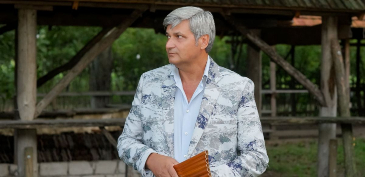 Constantin Moscovici atinge noi culmi! Ce spune naistul despre proiectul cu muzica rock cantata la nai, dar si turneul cu maestrul Eugen Doga din Israel: „Am impresia ca a intinerit cu vreo 15 ani” - VIDEO