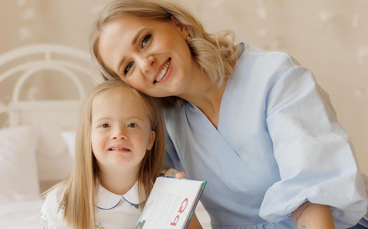 „Indemn oamenii care au dat de acea postare sa incalte ciorapi diferiti”! Ludmila Adamciuc - mesaj emotionant de Ziua Mondiala a Sindromului Down - VIDEO „Indemn oamenii care au dat de acea postare sa incalte ciorapi diferiti”! Ludmila Adamciuc - mesaj emotionant de Ziua Mondiala a Sindromului Down - VIDEO