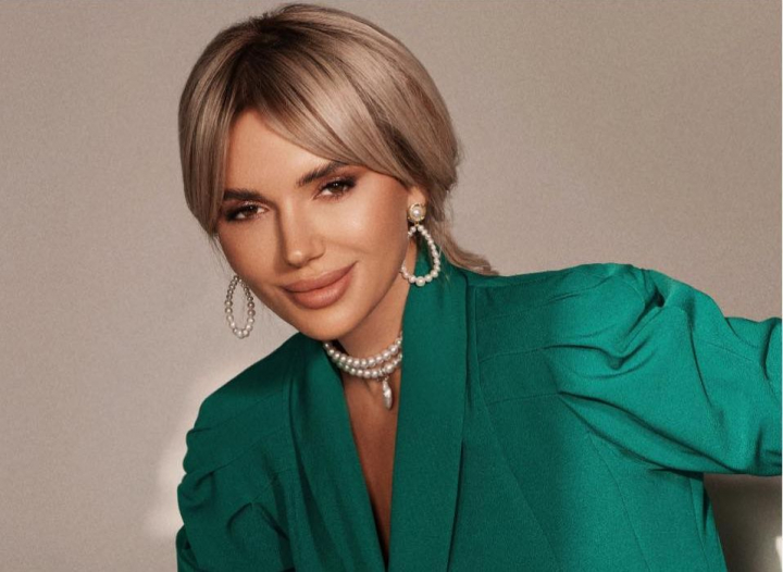 Imbraca starea - First be a WOMAN! Psihologul Ghilas Olesea si-a adunat prietenele la un eveniment dedicat feminitatii: „In aceasta locatie superba vom avea undeva 90 de femei...” - VIDEO Imbraca starea - First be a WOMAN! Psihologul Ghilas Olesea si-a adunat prietenele la un eveniment dedicat feminitatii: „In aceasta locatie superba vom avea undeva 90 de femei...” - VIDEO