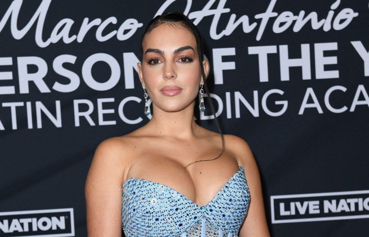 Georgina Rodriguez, criticata dur dupa ce a postat o fotografie cu fiul ei de cinci ani! Ce au observat fanii Georgina Rodriguez, criticata dur dupa ce a postat o fotografie cu fiul ei de cinci ani! Ce au observat fanii