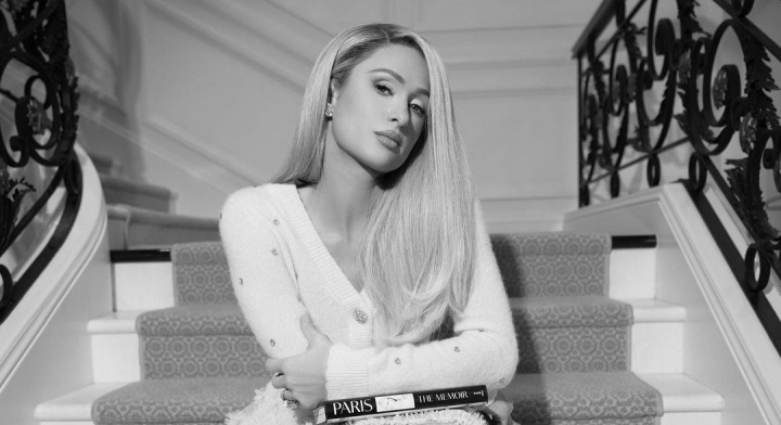 Primele imagini cu bebelusul lui Paris Hilton. Cum arata si care este numele complet al baietelului - FOTO Primele imagini cu bebelusul lui Paris Hilton. Cum arata si care este numele complet al baietelului - FOTO