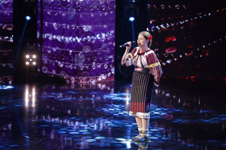 Denisia Sanduleac a ridicat publicul la dans, la Romanii au talent: „Ce bucurie ai adus cu aceasta batuta!” - VIDEO