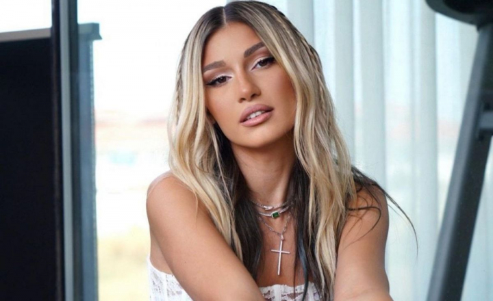 Alina Eremia, schimbare neasteptata de look. Fanii au fost luati prin surprindere: „Arata foarte bine” - FOTO