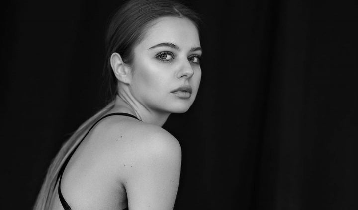 Anastasia Fotachi - poze senzationale cu burtica! „Cu siguranta cea mai frumoasa silueta este cea de graviduta.” - FOTO
Anastasia Fotachi - poze senzationale cu burtica! „Cu siguranta cea mai frumoasa silueta este cea de graviduta.” - FOTO