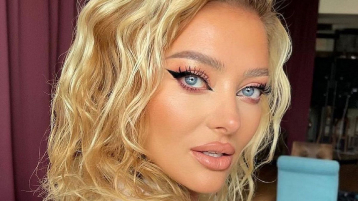 Delia a starnit un nou val de critici in mediul online. Fanii sunt deranjati de aparitia solistei: „Nu pot sa accept aceasta schimbare” - FOTO Delia a starnit un nou val de critici in mediul online. Fanii sunt deranjati de aparitia solistei: „Nu pot sa accept aceasta schimbare” - FOTO