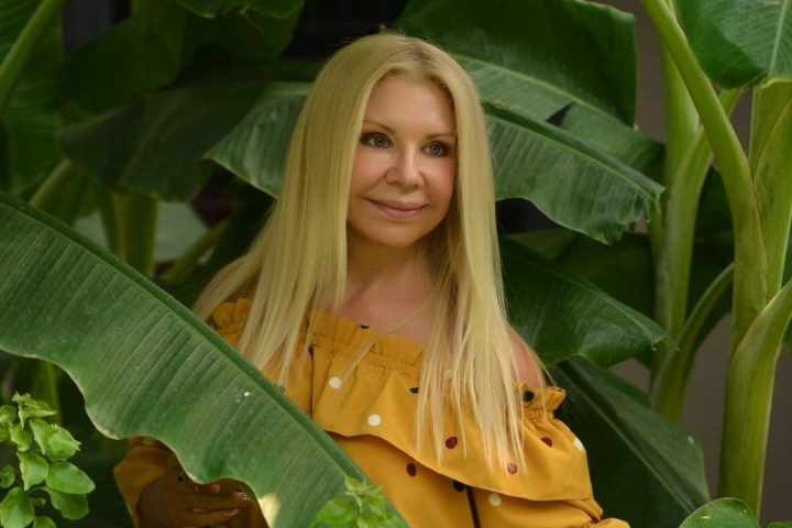 Ludmila Balan - fotografie rara alaturi de mama sa! Vezi cat de tare seamana acestea: „Traiesc cele mai fericite clipe!” - FOTO Ludmila Balan - fotografie rara alaturi de mama sa! Vezi cat de tare seamana acestea: „Traiesc cele mai fericite clipe!” - FOTO