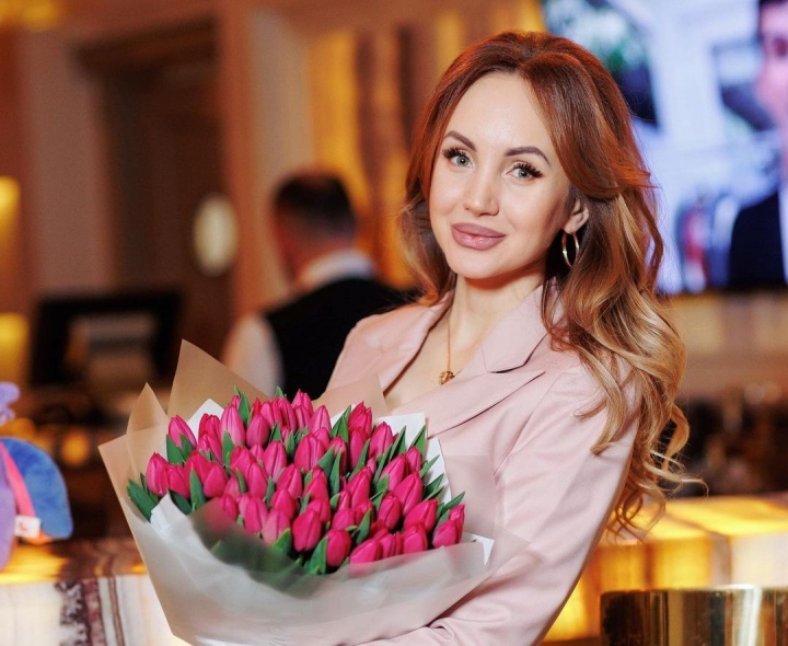 Katalina Rusu - intr-o sesiune foto de senzatie! Vezi cum a pozat interpreta: „Asa ma simt eu dupa o luna de la nasterea a celei de-a treia fetite...” Katalina Rusu - intr-o sesiune foto de senzatie! Vezi cum a pozat interpreta: „Asa ma simt eu dupa o luna de la nasterea a celei de-a treia fetite...”