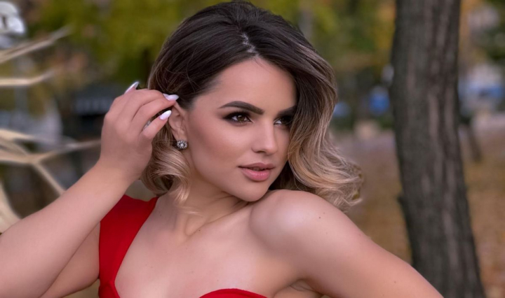 Mihaela Cavcaliuc - primele imagini cu chipul ei, dupa operatia estetica la care a recurs: „Fara filtre, fara editare” - FOTO Mihaela Cavcaliuc - primele imagini cu chipul ei, dupa operatia estetica la care a recurs: „Fara filtre, fara editare” - FOTO